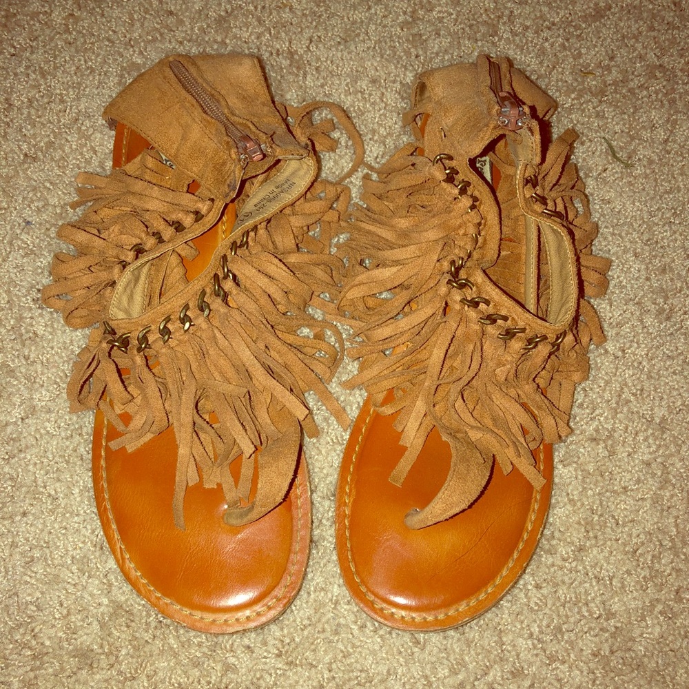 Fringe sandals